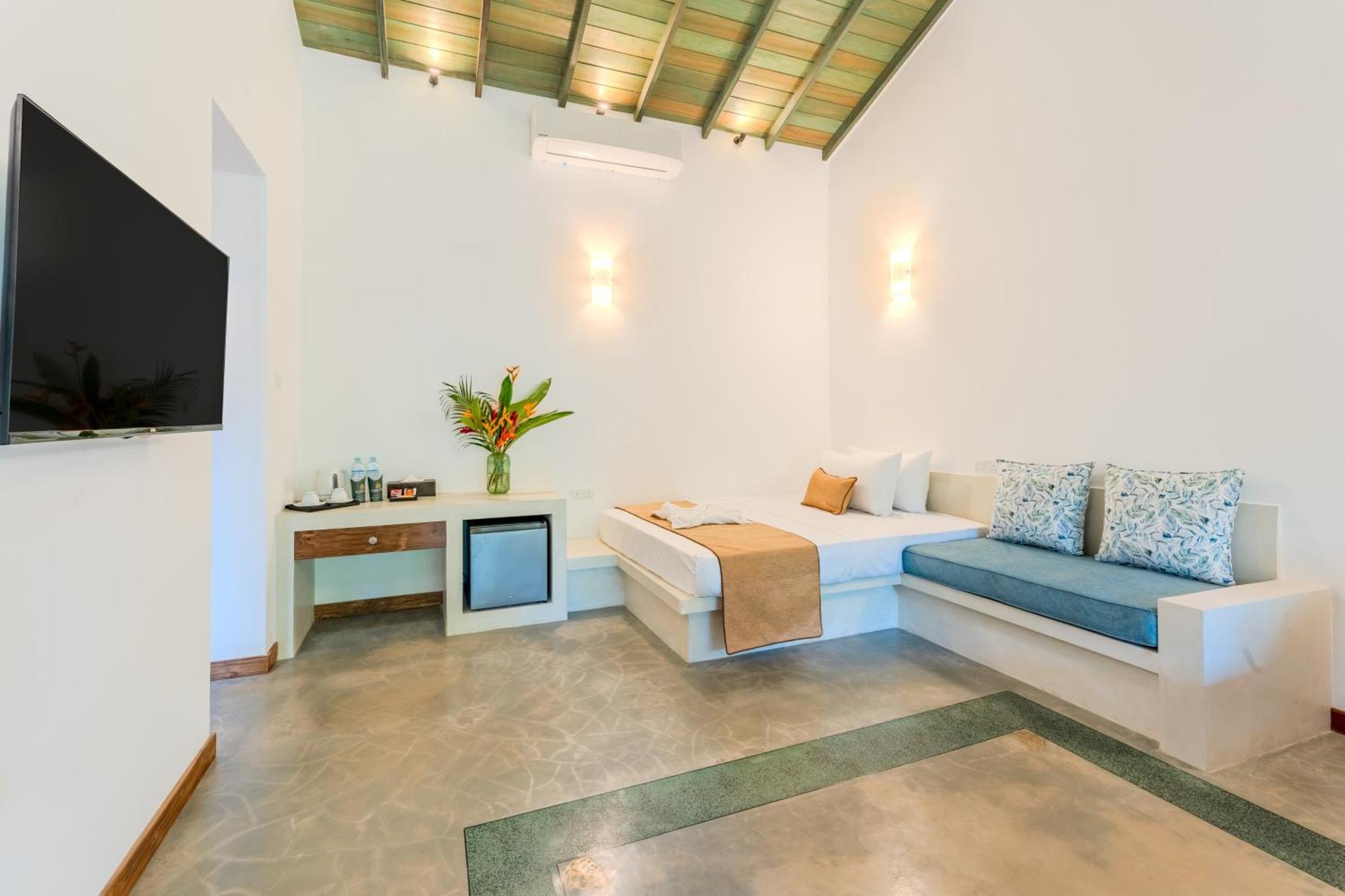 Aurora Bed & Breakfast Unawatuna Bagian luar foto